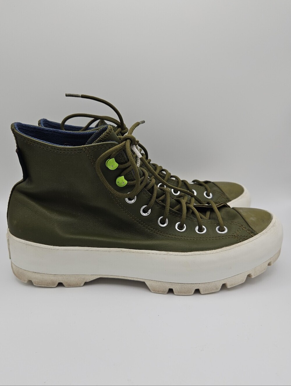Converse Chuck Taylor All Star Lugged Winter High GTX in Dark Moss size 10.5